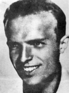 Sekretar KPH od 1939. godine, došao je u Split pomoći dalmatinskim komunistima u reorganizaciji priprema za ustanak, što je nakon početnih neuspjeha bilo neophodno