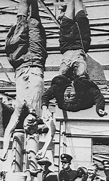 Talijanski partizani hvataju preobučenog Mussolinija i njegovu ljubavnicu Claru Petacci 28. travnja 1945., čitaju im smrtnu presudu, stavljaju pred zid i strijeljaju. Njihova mrtva tijela zatim vješaju za noge na jednoj benzinskoj stanici u Milanu