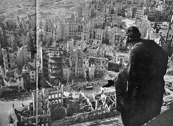 Apokaliptični prizori nakon britanskog bombardiranja